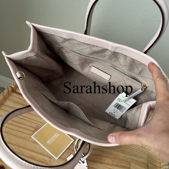 🌼Michael Kors Purse - Picture 10 of 14